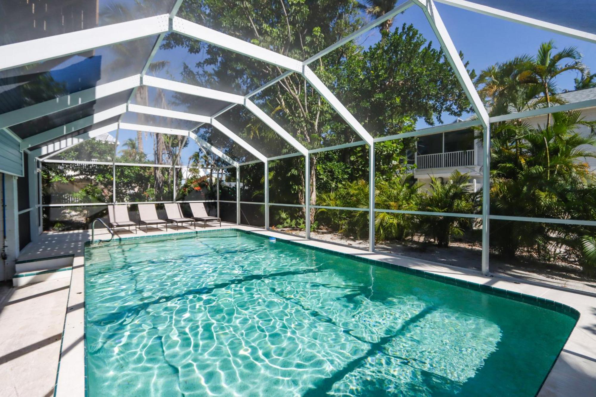 Beautifully Updated, 4 Bedroom Pool Home, 50 Yards To The Beach!! Captiva Escapade Captiva Island Exterior foto